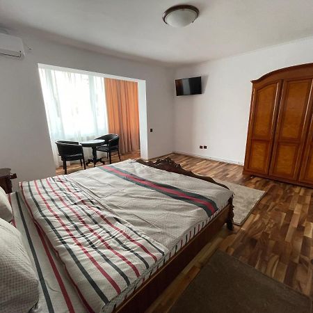 M & I Apartment 3 Târgu-Mureş Exteriör bild