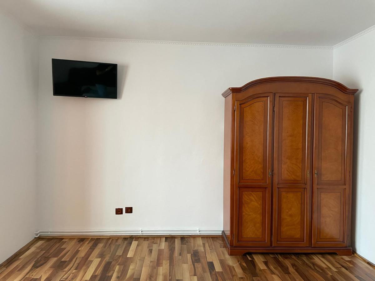 M & I Apartment 3 Târgu-Mureş Exteriör bild