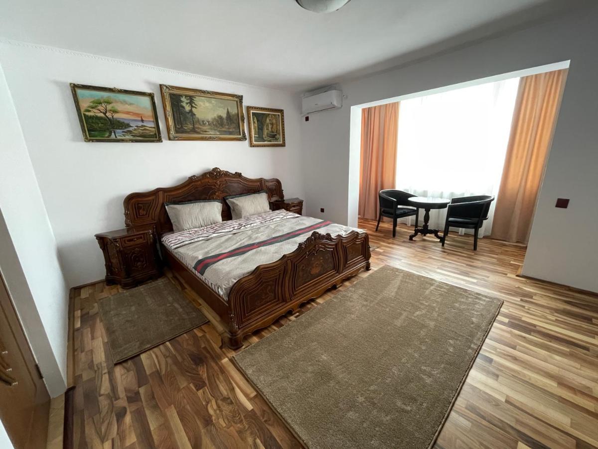 M & I Apartment 3 Târgu-Mureş Exteriör bild