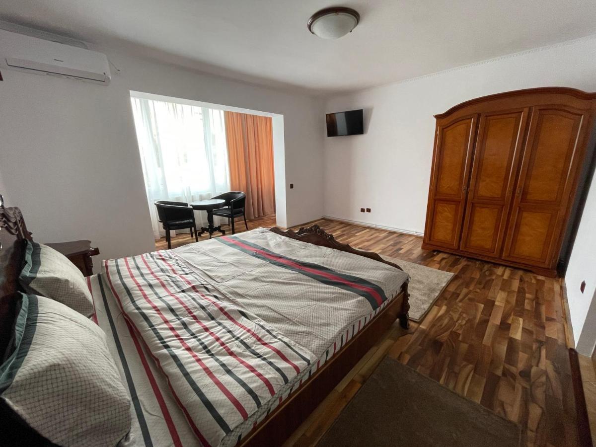 M & I Apartment 3 Târgu-Mureş Exteriör bild